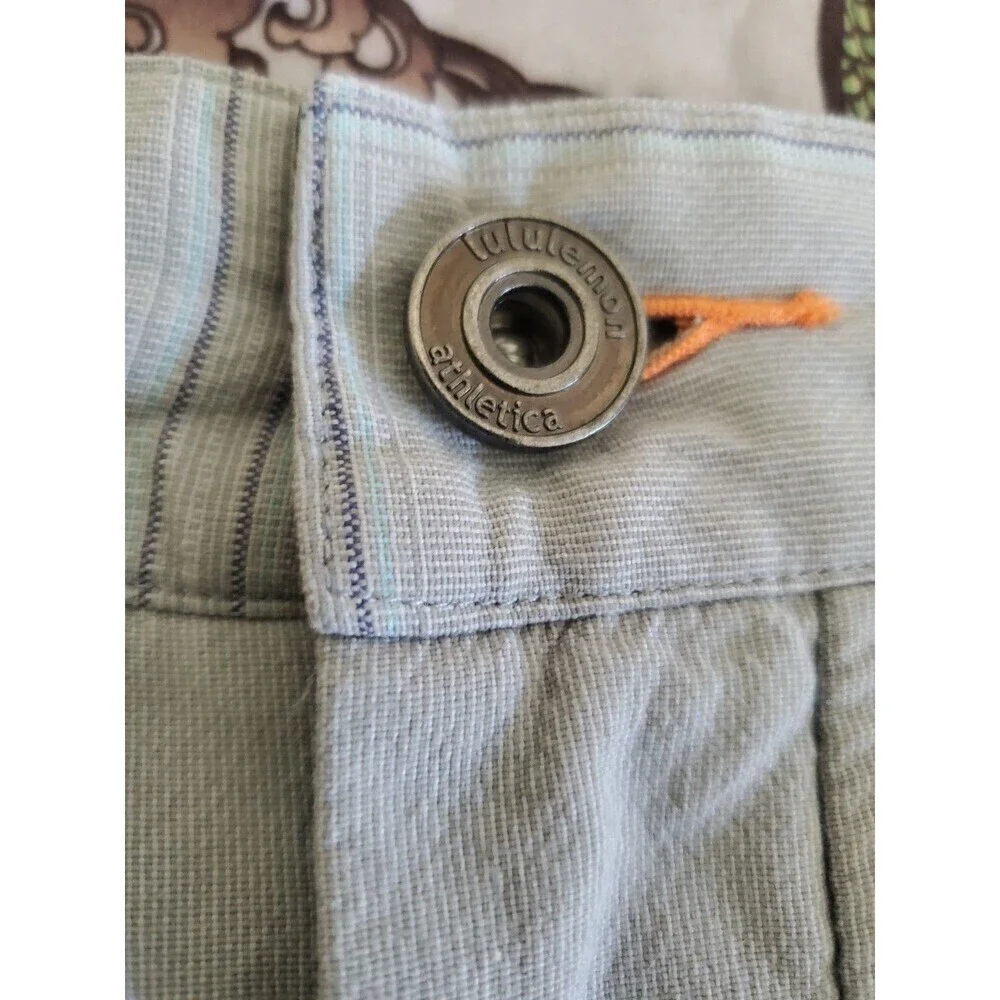 Lululemon Mens Golf Shorts Plaid Gray Asian Accent Size 30 Altered from 34 to 30